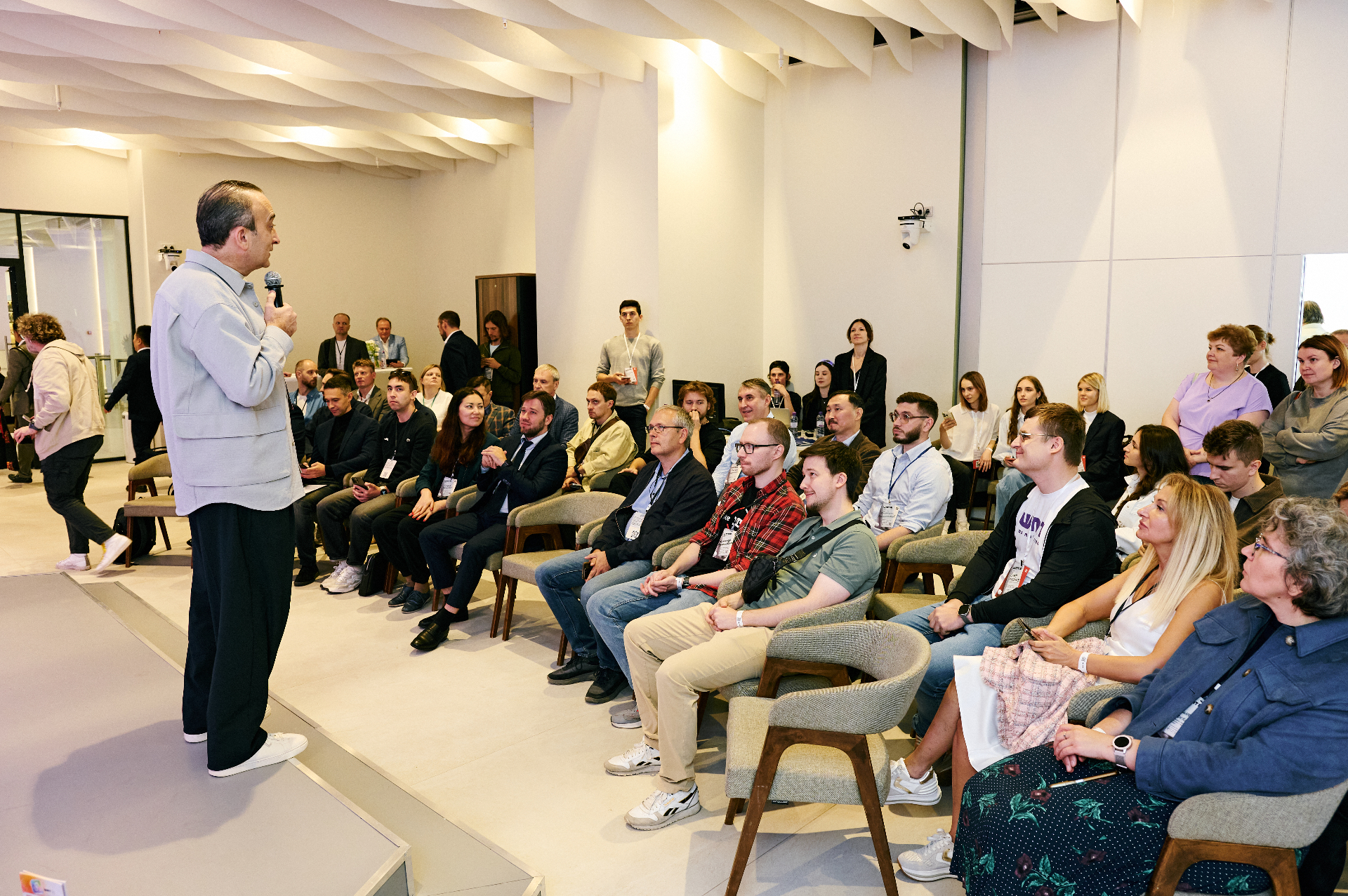 Команда WMT AI в работе